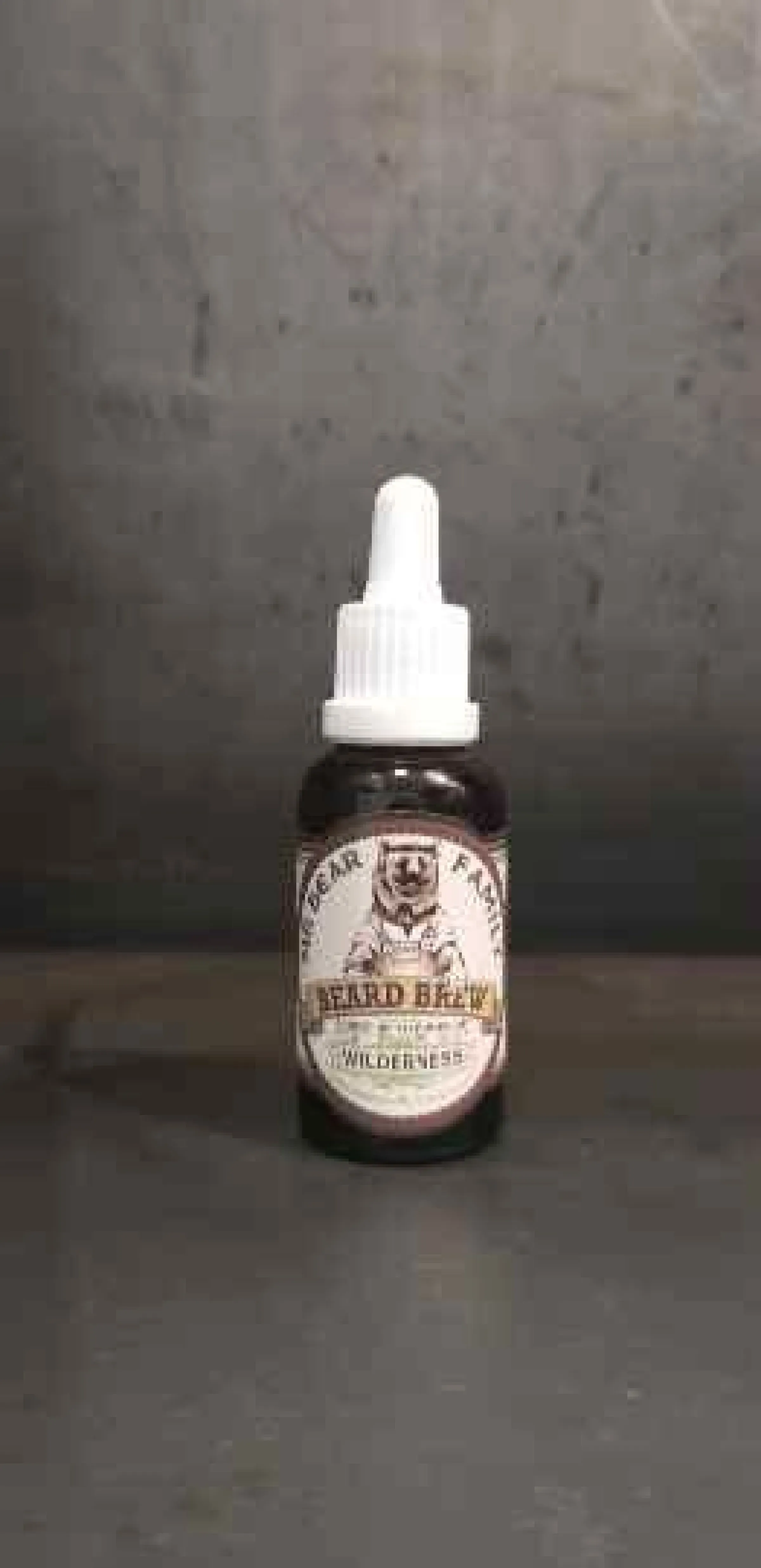 Beard Brew Wilderness från Mr Bear Family – bästa skäggoljan med sommardoft
